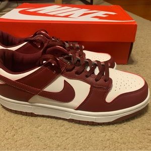 Nike Bordeaux Dunks
